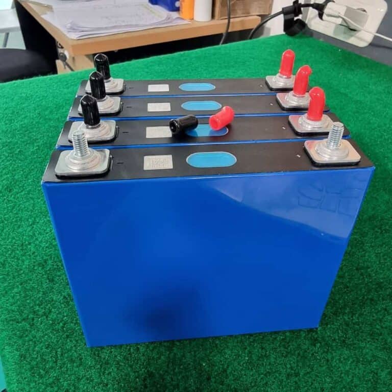 LiFePO4 50Ah 3.2V 3C EVE Prismatic Battery Lithium Iron Phosphate Baterai Litium Besi Baterai Untuk PLTS Motor Listrik UPS - Gambar 4